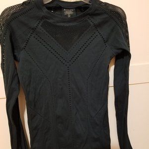 Athleta workout shirt